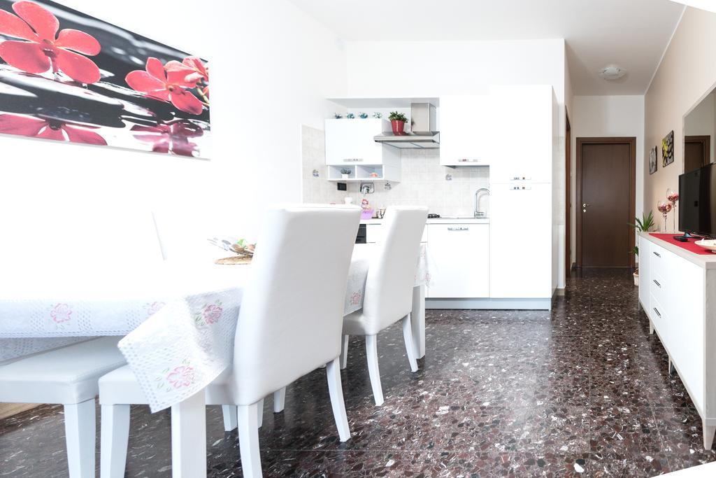 Casa Vacanze Antonia Bologna Esterno foto