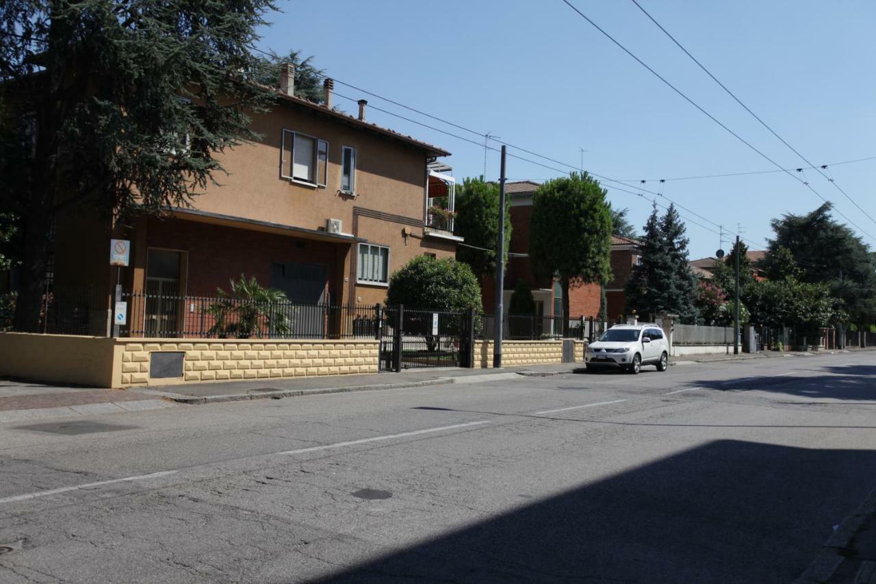 Casa Vacanze Antonia Bologna Esterno foto